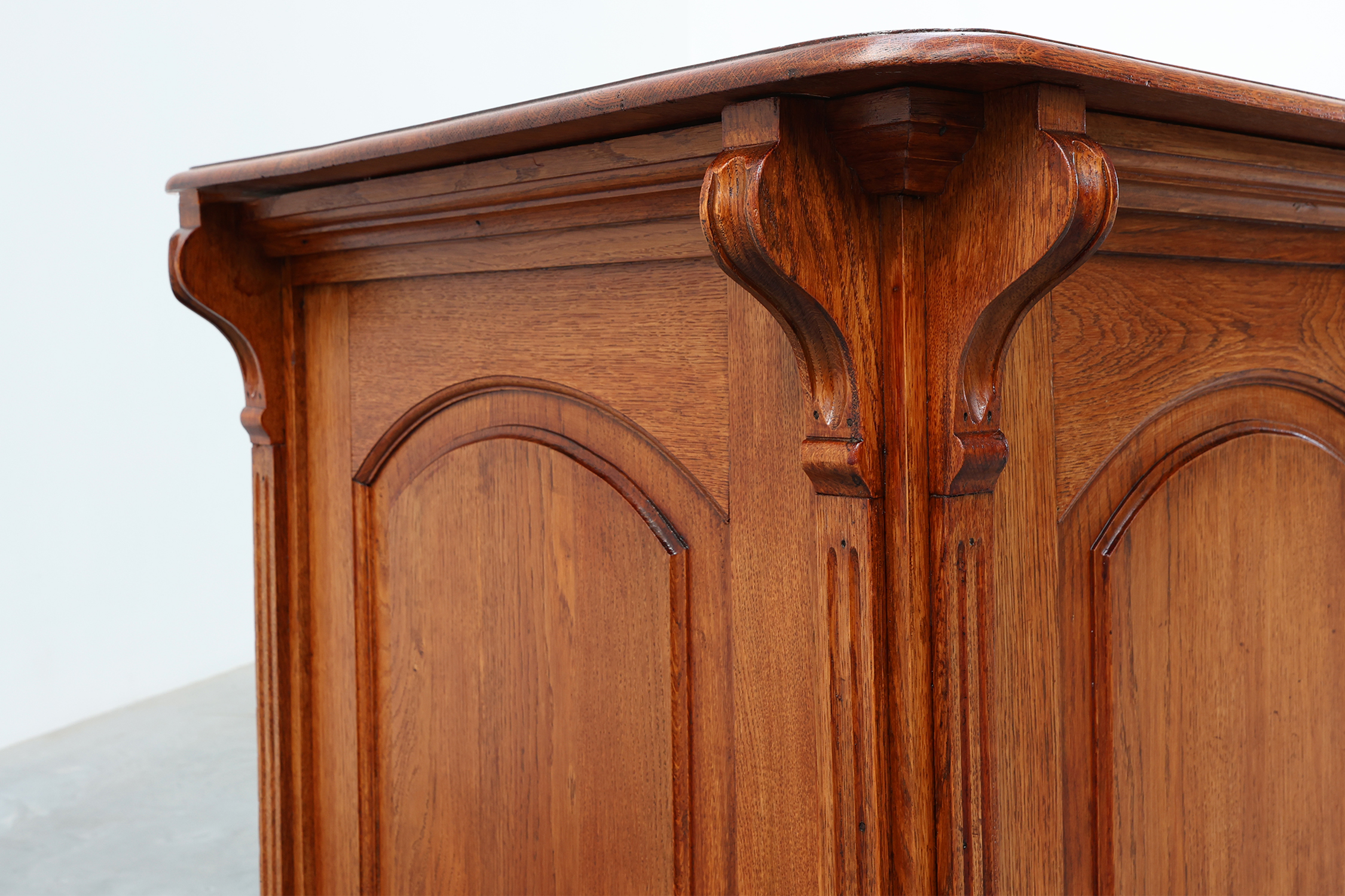 Large French Solid Oak Shop Counter or Bar Counter, Mid-19th Century, circa 1850thumbnail